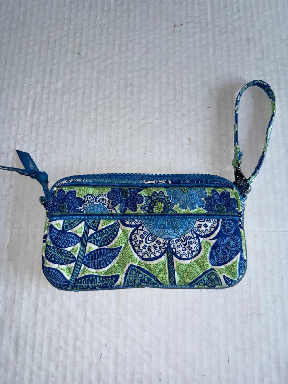 Vera Bradley Wristlet In Retired English Meadow